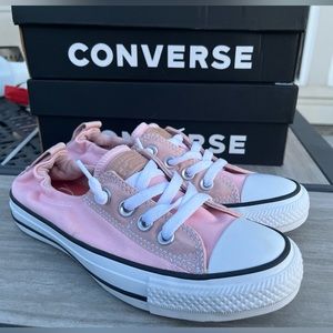 Brand New Converse Chuck Taylor All Stars Pink Shoreline Slips Women’s size 6